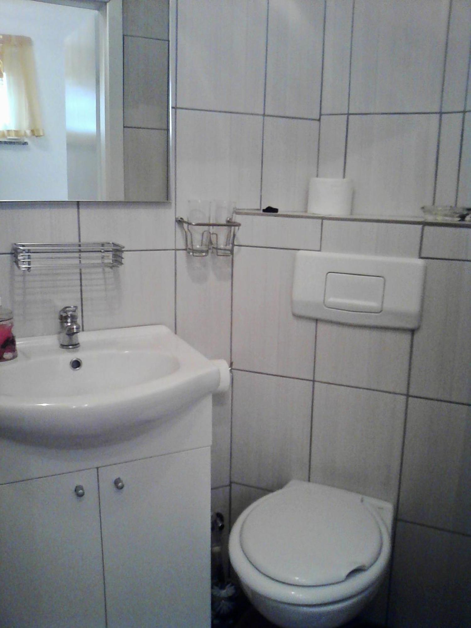 Apartment And Rooms Aracic Кореница Екстериор снимка