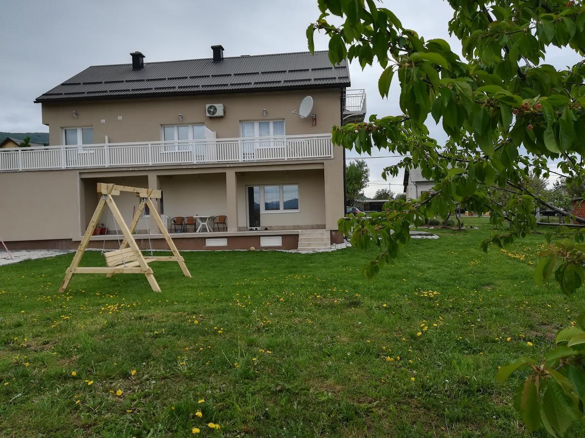 Apartment And Rooms Aracic Кореница Екстериор снимка