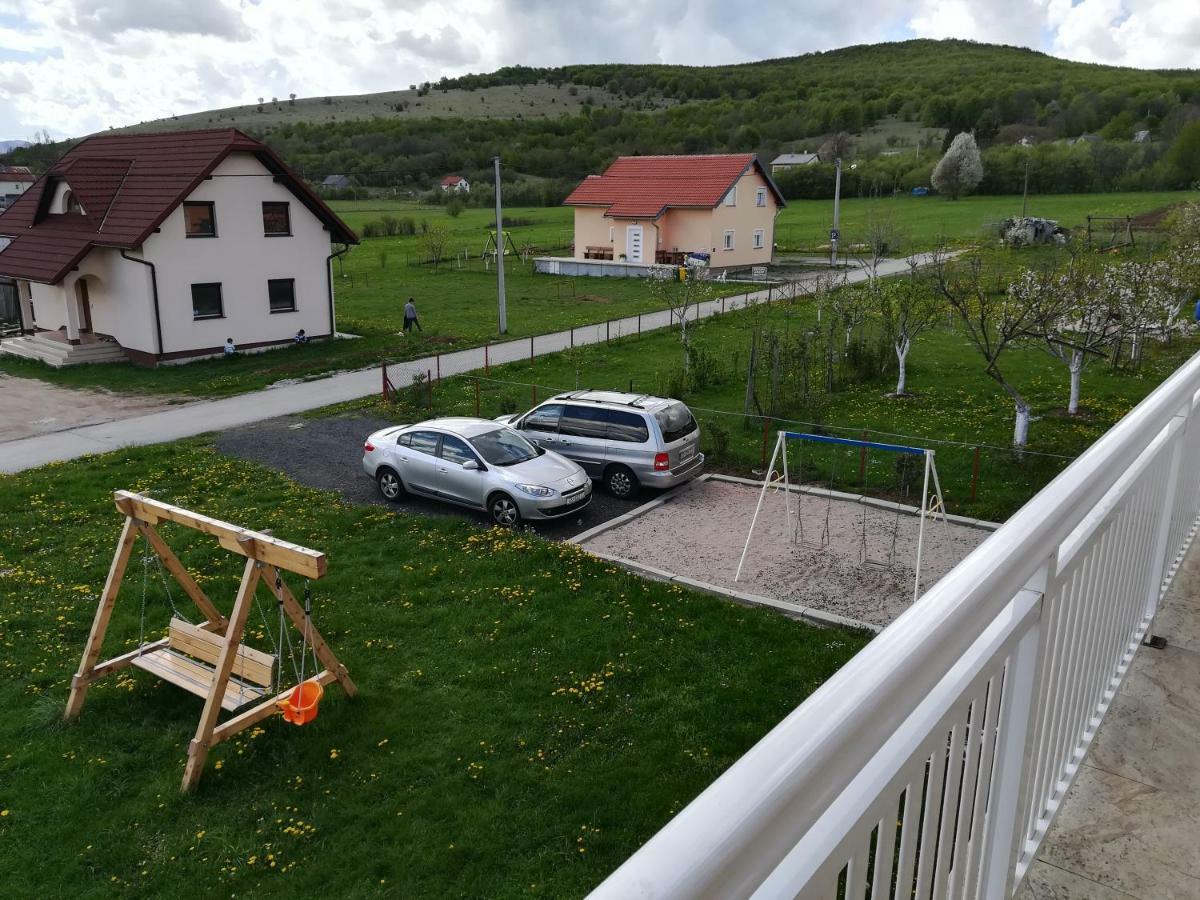 Apartment And Rooms Aracic Кореница Екстериор снимка